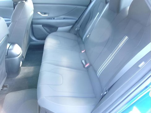 Used 2024 Hyundai Elantra SEL image 10
