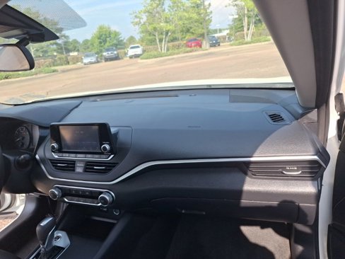 Used 2022 Nissan Altima 2.5 S image 22