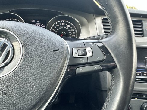 Used 2017 Volkswagen Golf Wolfsburg Edition image 14