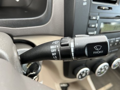 Used 2009 Kia Spectra EX image 13