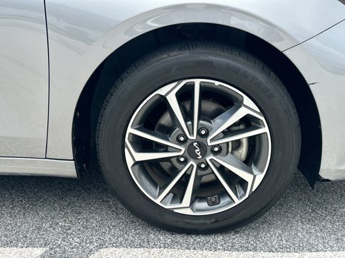 Used 2023 Kia Forte LXS image 10