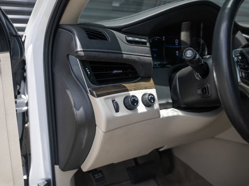 Used 2020 Cadillac Escalade Luxury image 18