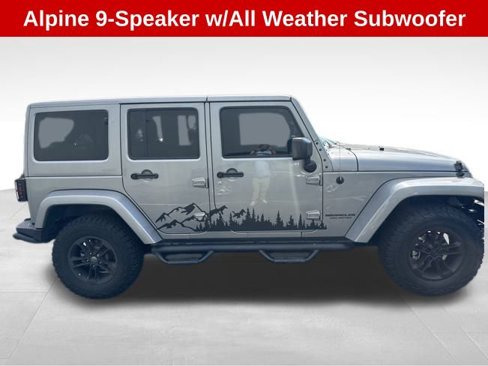 Used 2017 Jeep Wrangler Unlimited Sahara image 9