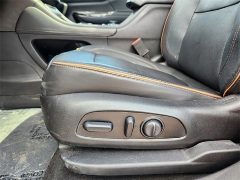 Used 2020 GMC Acadia AT4 w/ Driver Alert Package II image 14