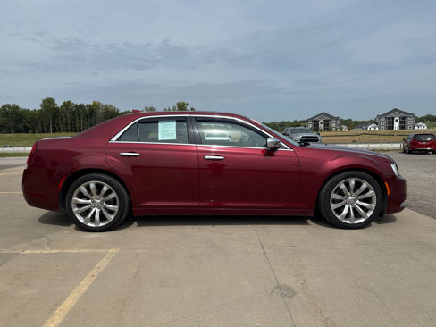Used 2015 Chrysler 300 C Platinum w/ Light Group image 5