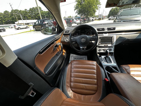 Used 2015 Volkswagen CC Executive image 23