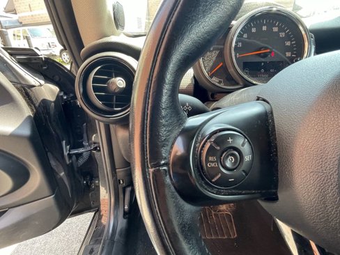 Used 2018 MINI Cooper 2-Door Hardtop image 14