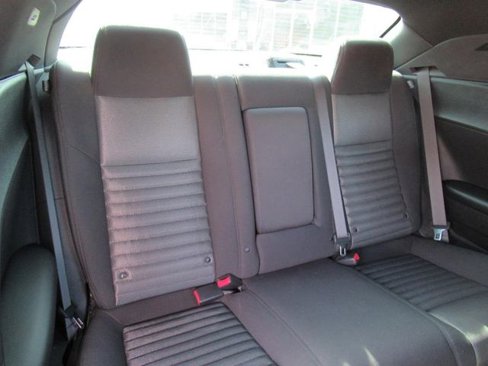 Used 2014 Dodge Challenger R/T image 24