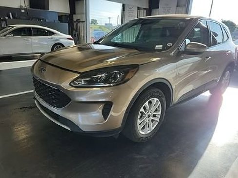 Used 2021 Ford Escape SE image 8