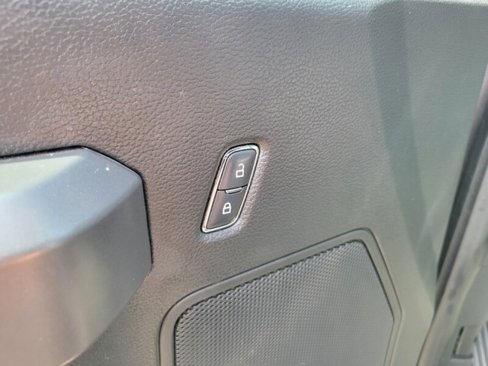Used 2018 Ford F150 XLT w/ Equipment Group 302A Luxury image 25