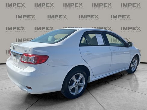 Used 2012 Toyota Corolla LE image 5