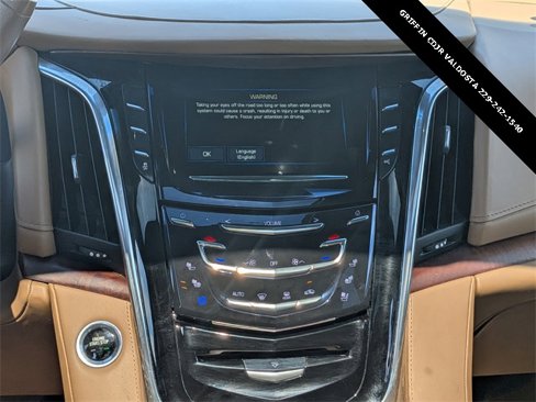 Used 2017 Cadillac Escalade Platinum image 20