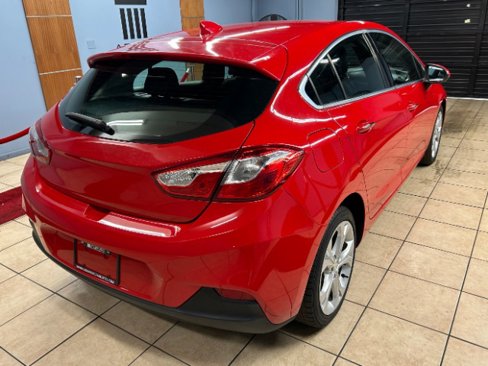 Used 2017 Chevrolet Cruze Premier image 4