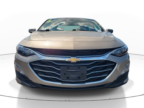 Used 2023 Chevrolet Malibu LT w/ Driver Confidence Package image 2