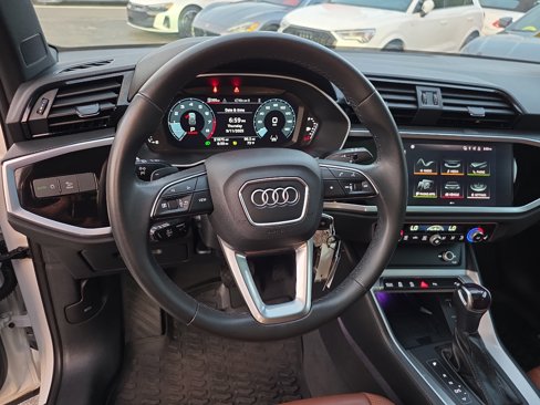 Used 2022 Audi Q3 2.0T Premium Plus image 34