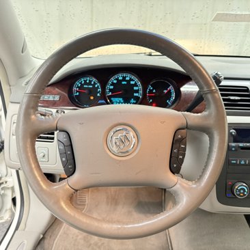 Used 2008 Buick Lucerne CXL w/ Luxury Package image 27
