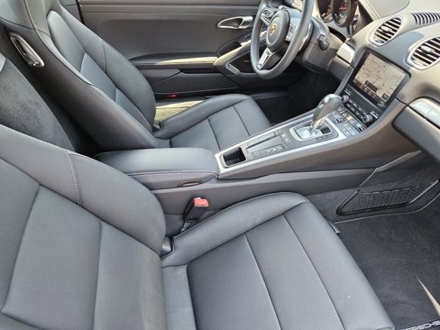 Certified 2024 Porsche 718 Cayman image 21