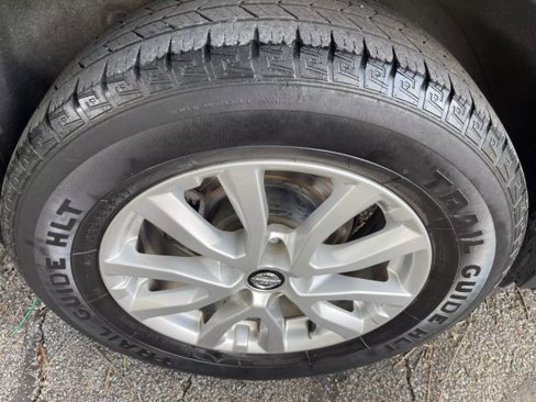 Used 2018 Nissan Rogue SV image 17