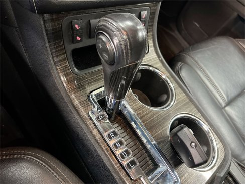 Used 2013 GMC Acadia SLT image 16