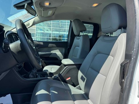 Used 2015 GMC Canyon SL image 18