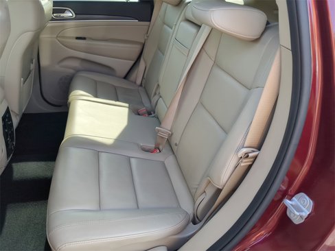 Used 2021 Jeep Grand Cherokee Limited w/ Sun & Sound Group image 18