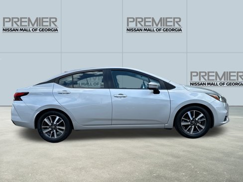 Certified 2021 Nissan Versa SV image 4