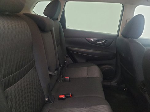 Used 2018 Nissan Rogue SV image 19