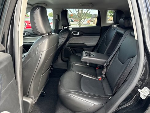 Used 2022 Jeep Compass Latitude image 20
