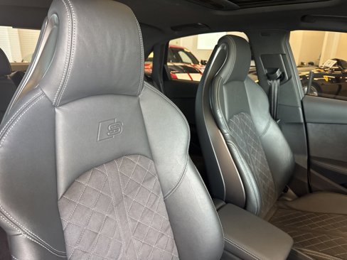 Used 2023 Audi S4 Premium Plus w/ Premium Plus Package image 27