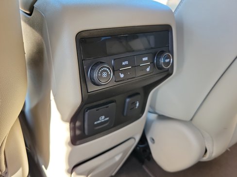 Used 2019 GMC Acadia Denali image 21