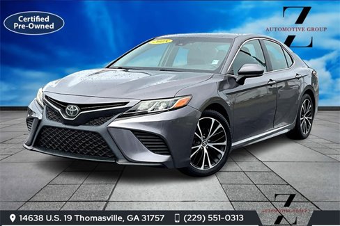 Used 2018 Toyota Camry SE image 1