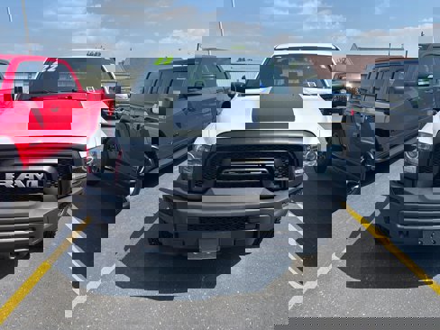 Used 2022 RAM 1500 Classic Warlock w/ Electronics Group image 3