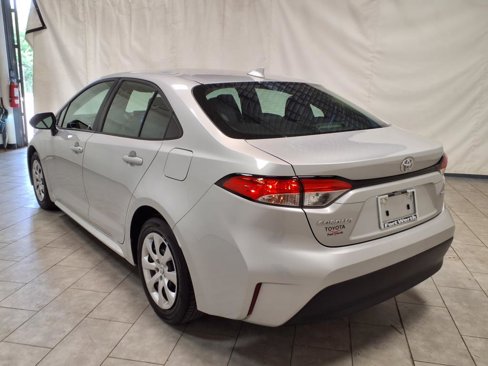Used 2023 Toyota Corolla LE image 7