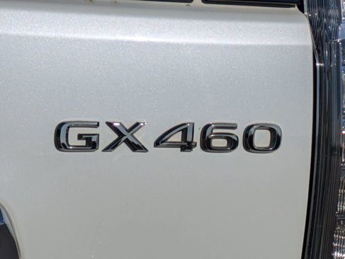 Used 2018 Lexus GX 460 image 32