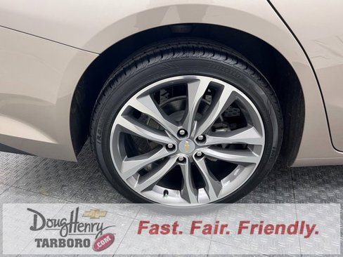 Used 2023 Chevrolet Malibu LT w/ Driver Confidence Package image 17