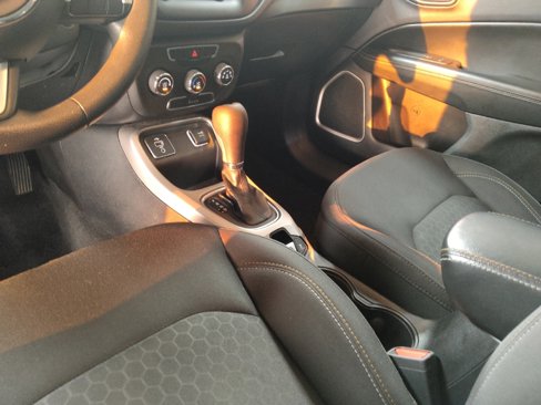 Used 2018 Jeep Compass Sport image 26