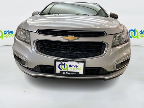 Used 2015 Chevrolet Cruze LT image 14