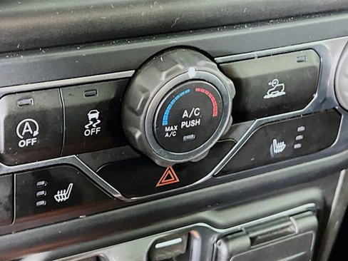 Used 2020 Jeep Gladiator Sport w/ Quick Order Package 24S image 18