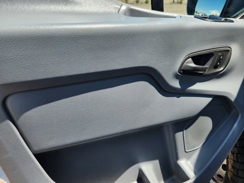 Used 2016 Ford Transit 250 148 Medium Roof image 17