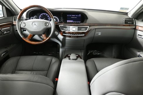 Used 2008 Mercedes-Benz S 550 4MATIC image 4