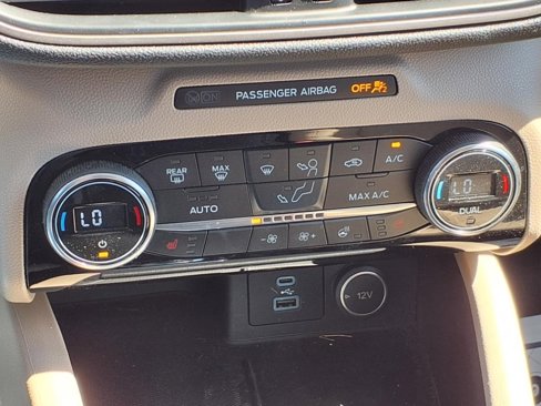 Used 2021 Ford Escape SEL image 17