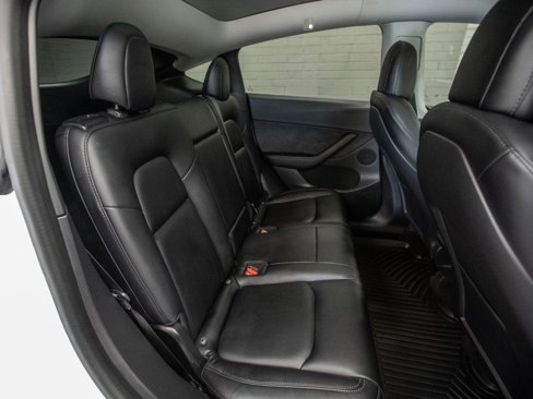 Used 2020 Tesla Model Y Performance image 25