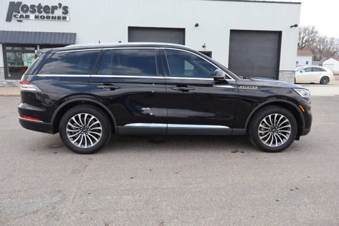 Used 2022 Lincoln Aviator Reserve w/ Elements Package Plus image 9