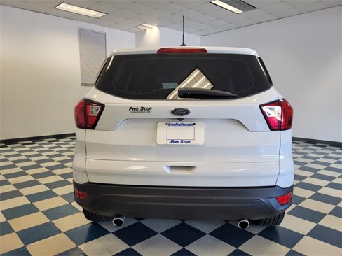 Used 2019 Ford Escape S image 8