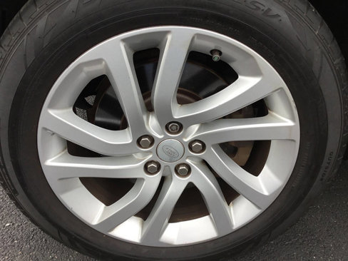 Used 2017 Land Rover Discovery HSE image 35
