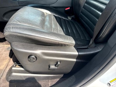 Used 2018 Jeep Grand Cherokee Limited image 10