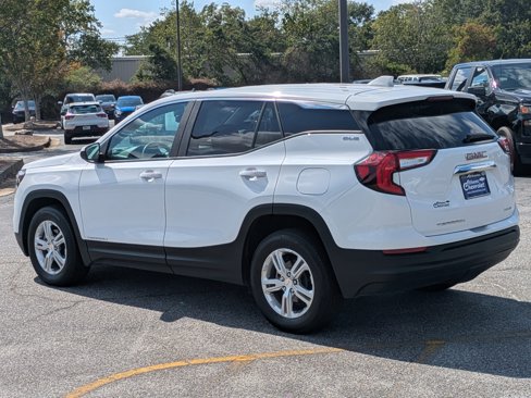 Used 2024 GMC Terrain SLE image 6