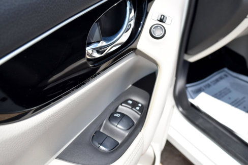Used 2019 Nissan Rogue Sport SL image 8