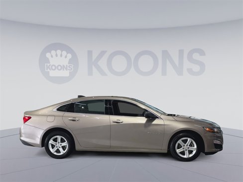 Used 2023 Chevrolet Malibu LS image 12