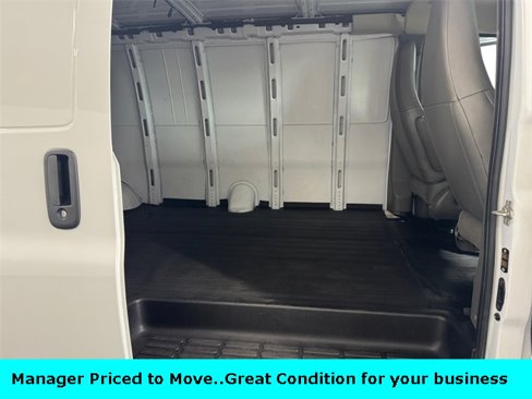 Used 2023 GMC Savana 2500 Extended w/ Driver Convenience Package image 19